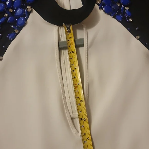 Top - Picture 7 of 8